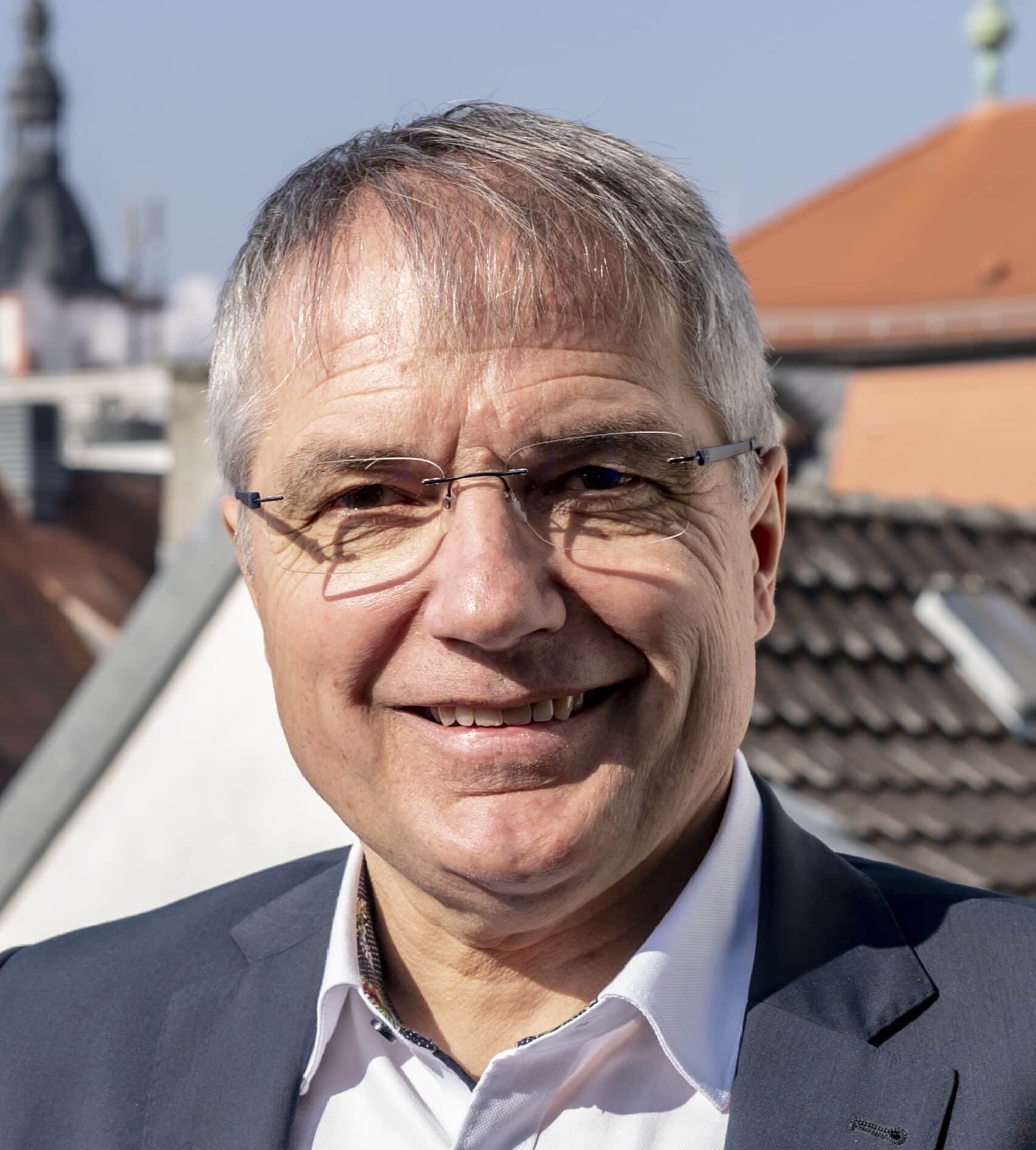 Profilbild Herr Mackenroth