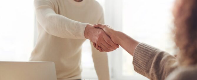Handschlag abgeschlossene Vereinbarung